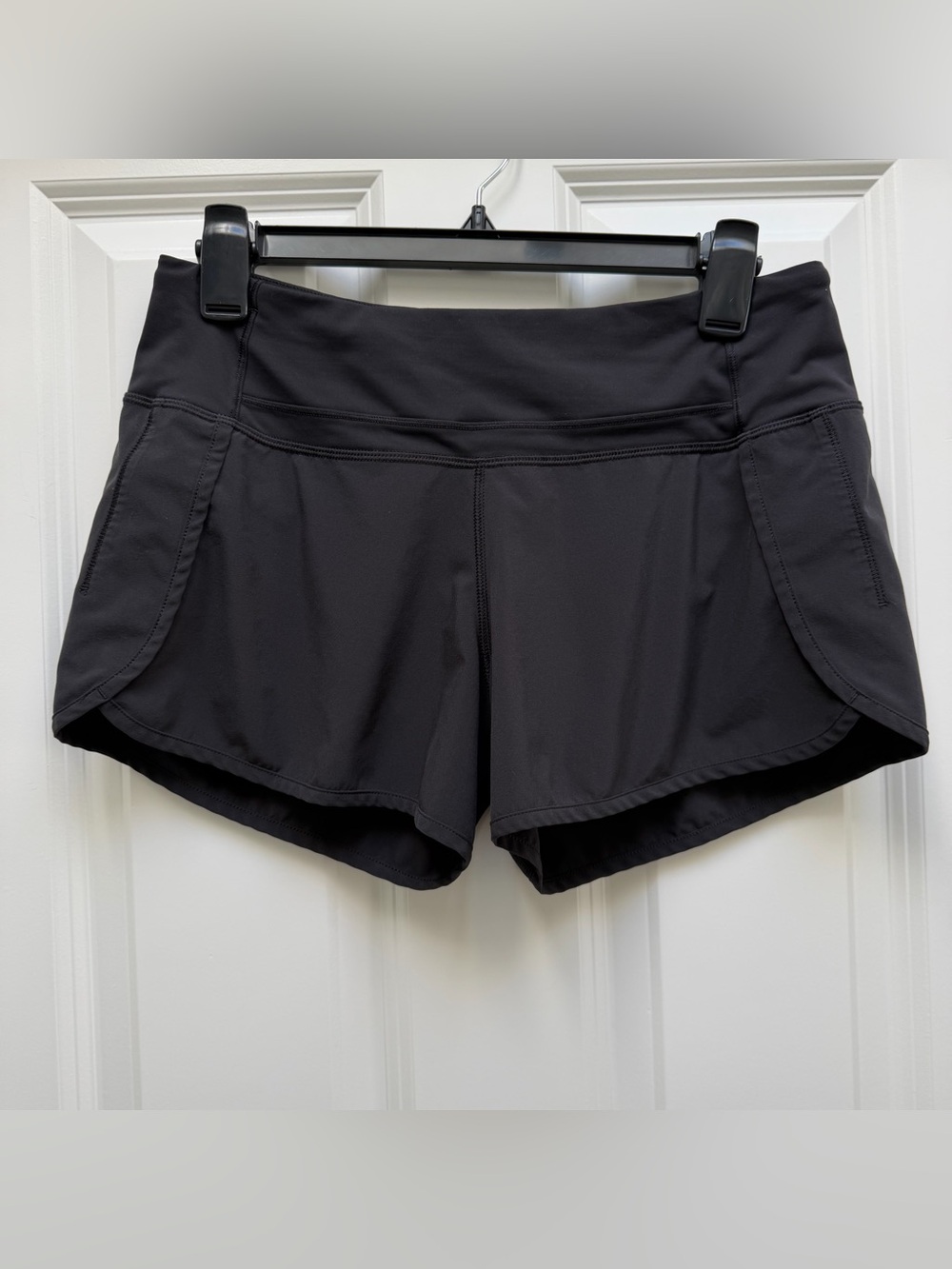 Lululemon speed short 3” inseam lined black 6 yoga running athletic workout gym